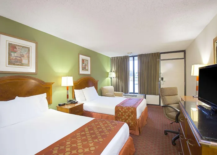 Baymont By Wyndham Hotel Lafayette