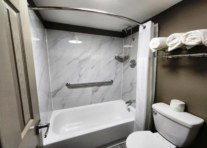Hotel Baymont By Wyndham Lafayette